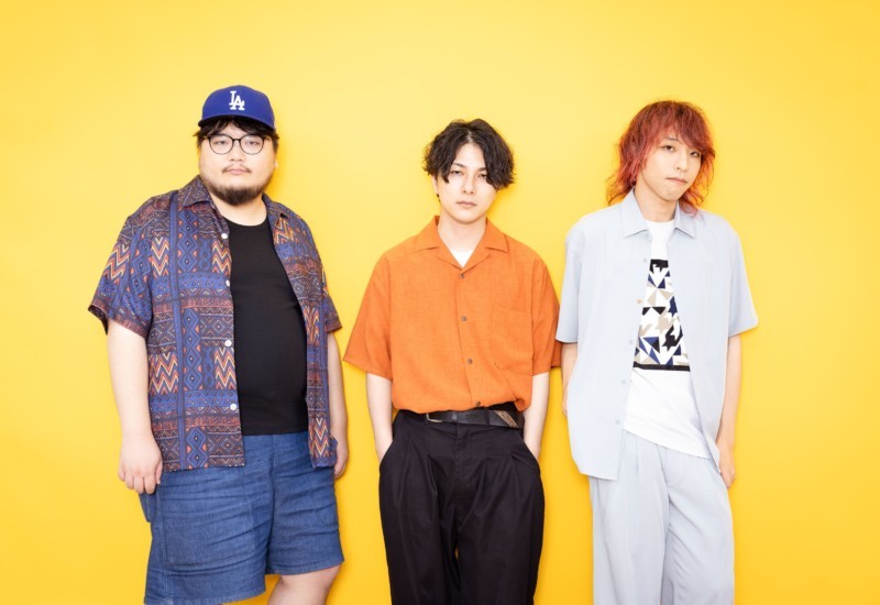 洗練された音楽でファンを魅了する、ブレイク必至のバンド・Penthouseによる「夏に願いを」リリース！「ミニジャケキーホルダー」発売記念インタビュー公開！